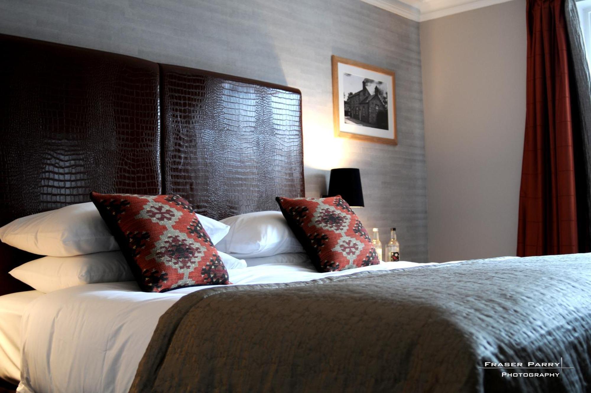 The Saracens Head Hotel Great Dunmow Eksteriør bilde