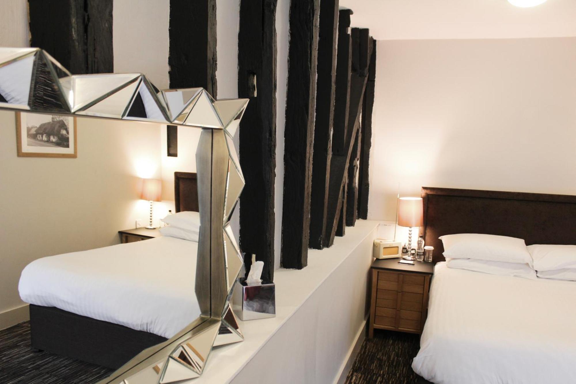 The Saracens Head Hotel Great Dunmow Eksteriør bilde