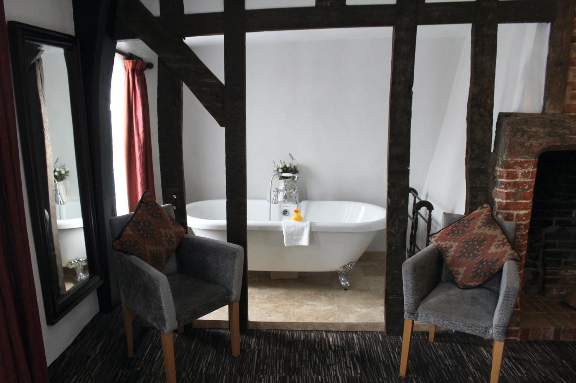 The Saracens Head Hotel Great Dunmow Eksteriør bilde