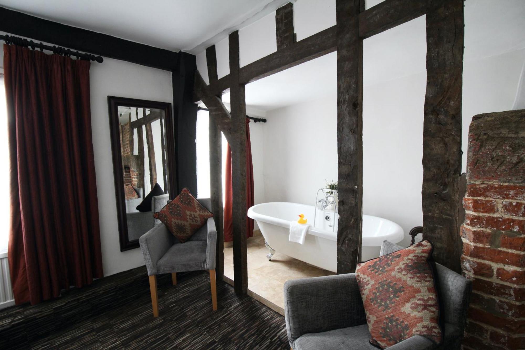 The Saracens Head Hotel Great Dunmow Eksteriør bilde