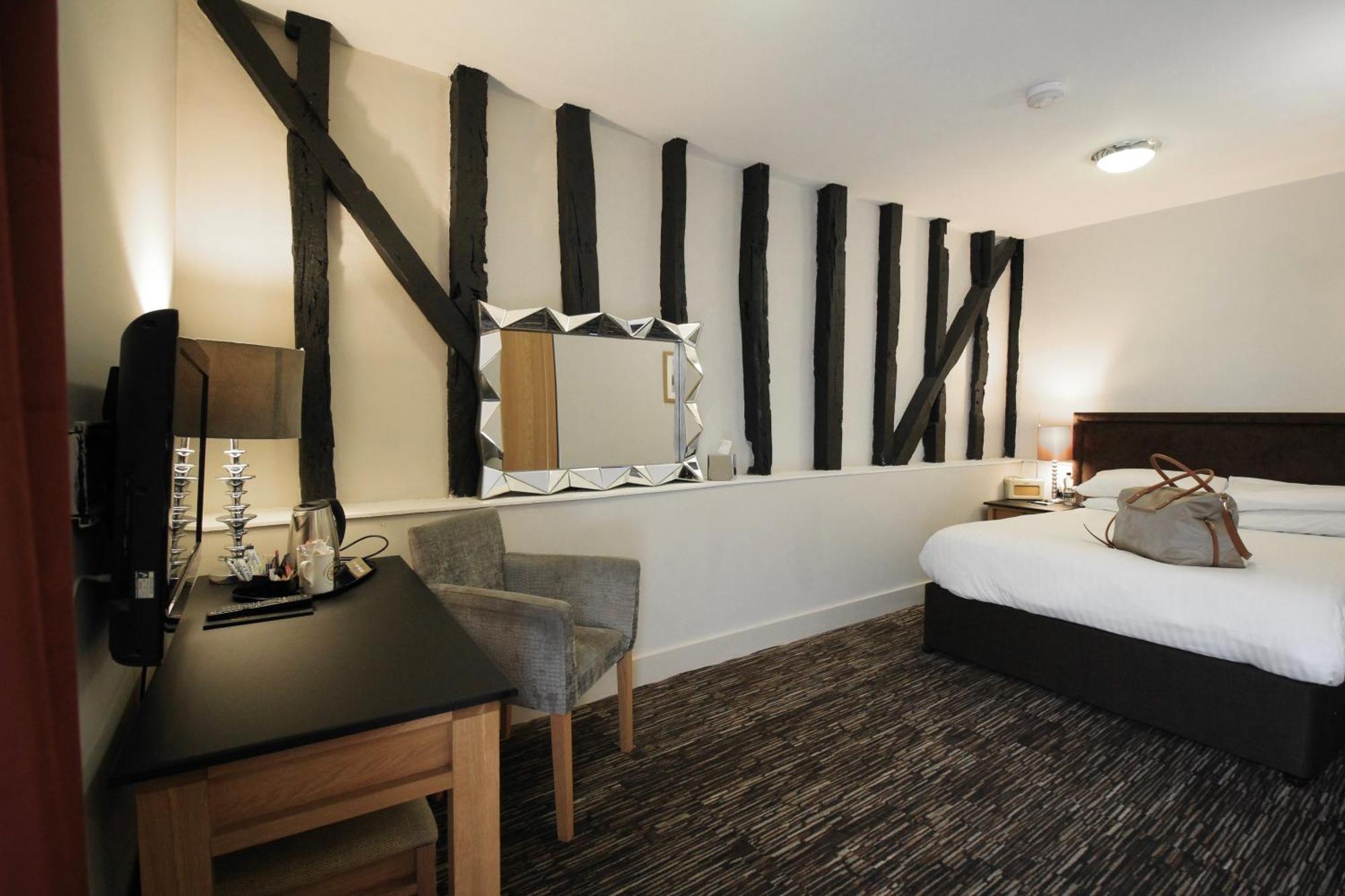 The Saracens Head Hotel Great Dunmow Eksteriør bilde