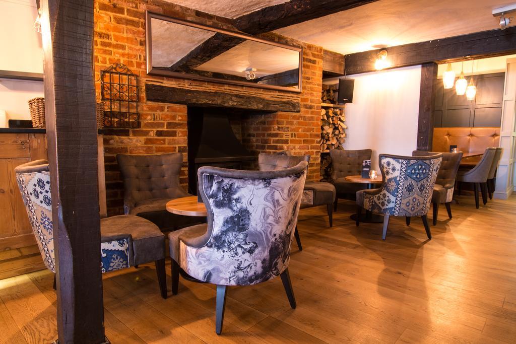 The Saracens Head Hotel Great Dunmow Eksteriør bilde
