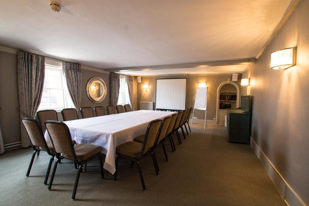 The Saracens Head Hotel Great Dunmow Eksteriør bilde
