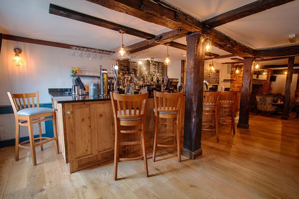 The Saracens Head Hotel Great Dunmow Eksteriør bilde