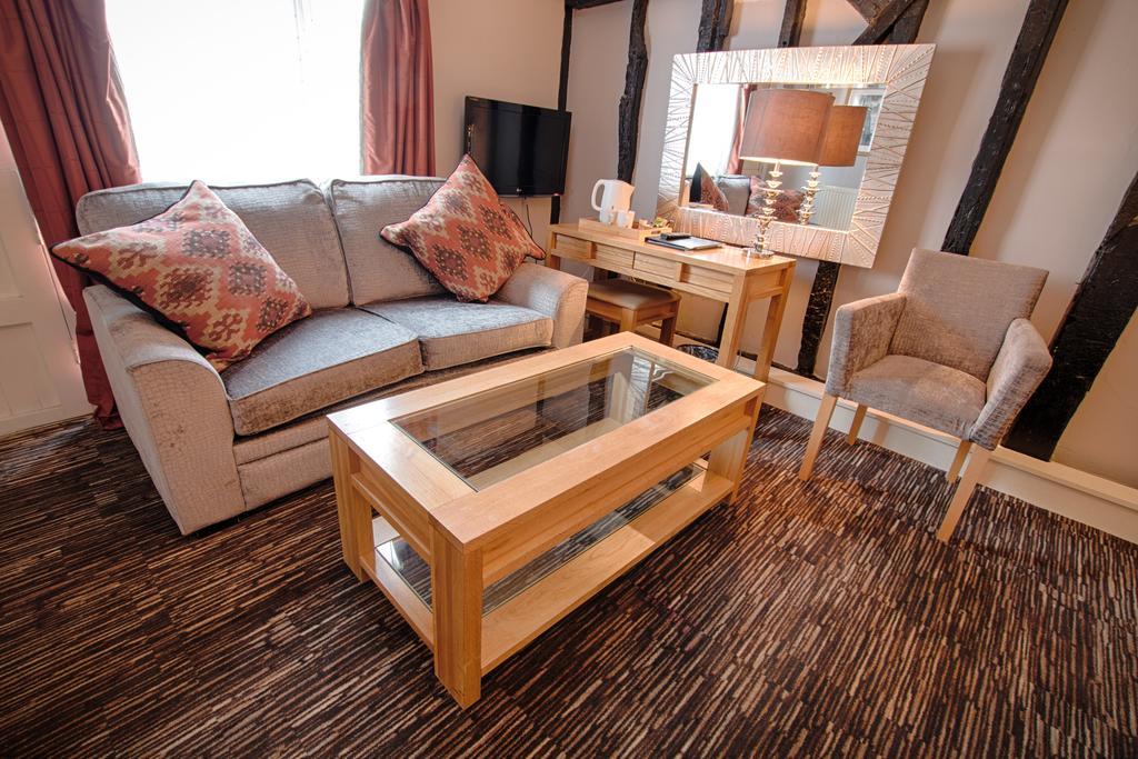 The Saracens Head Hotel Great Dunmow Eksteriør bilde